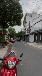 đường 12m ngay chơ nguyễn sơn phường phú thọ hòa dt 4mx19m cấp 4 giá 8.9 tỷ