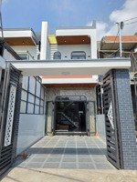 3.1 tỷ/ bán nhà mới 1 trệt 1 lầu, sân ô tô 7 chỗ,ngã tư miếu ông cù chỉ 2km, p.thái hòa tp.tân uyên