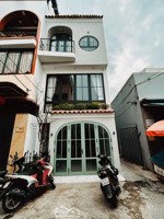 bán nhà 3 tầng mới xây đường tiểu la, hoà cường, đà nẵng