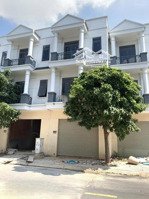 cần tiền bán gấp căn 1 trệt, 2 lầu sổ hoàn công phường tân hiệp, hồ chí minh giá ngộp