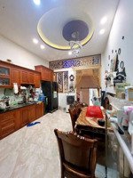 nhà 5 tầng khu vip thành thái. dt chuẩn 4*13m. khu nb bàn cờ 8m. giá 12,9 tỷ thương lượng