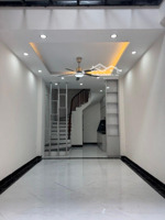 nhà riêng 5 tầng thanh trì 4 ngủ khép kín ở ngay- 7.x tỷ