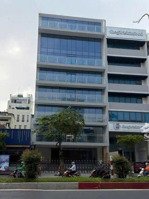 siêu tòa nhà văn phòng mới xây dtsd 2000m2 ngang khủng mt đường cho ngân hàng - thẩm mỹ - giáo dục