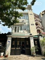 nhà 3 tầng + 1 tum , nhà còn mới , có máy lạnh đầy đủ - diện tích 120m2 - dt sàn 360m2