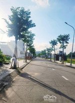 lô đường hoa cực đẹp đường rộng 13.5m kđt phú mỹ - quảng ngãi. dt: 125m hướng tây bắc