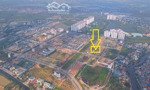 bán liền kề , hướng đông, cách hồ chỉ 200m, vị trí thuận tiện cho ở và kinh doanh