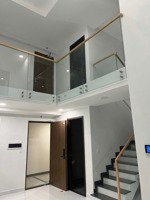 bán căn hộ the pegasuite 2 diện tích: 84m2 (2pn, 2wc) giá: 5.2 tỷ lh xem nhà