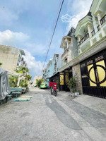 nhà shr huỳnh thị hai - đúc 2 tầng hch 7m - ngay gần ub tân chánh hiệp