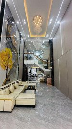 chủ định cư gấp bán nhà 5 tầng - 4x18 - hẻm 8m - trường chinh - quận 12 - nhỉnh 8 tỷ