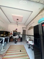 bán nhà 2 phòng ngủ, sổ hồng riêng ngay đường song hành trung chánh