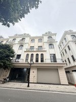 tài chính nhỉnh 15tỷ diện tích 108m, mặt tiền 9m đơn giá chỉ 140tr/m2 vị trí đẹp. gần vincom.