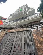 bán tòa căn hộ dịch vụ gần đh mỏ địa chất - 15 phòng khép kín doanh thu ~780tr/năm giá 12.5 tỷ