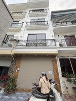 bán nhà 4 tầng diện tích 42.5m mặt tiền 4.2m ô tô đỗ cửa - giá 6.6 tỷ
