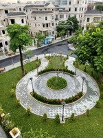 bán căn biệt thự góc 2 mặt tiền, dt: 23.5 x 20m, nhà có thang máy, hồ bơi