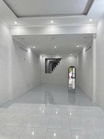bán căn nhà kinh doanh mặt tiền trung tâm phố - diện tích 160m2 - full thổ cư - nở hậu - giá: 8,3 t