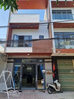 cho thuê nhà 3 tầng đường: hòa minh 14 - 3pn - 3wc