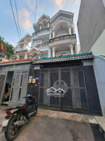 1 chủ gấp bán nhà 5 tầng xe hơi vào nhà giá đang giảm