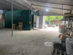 cho thuê kho xưởng đường hồng đô,khung sắt mái tôn, dt 265m, có điện 3fa, nước sạch, xe công đỗ cửa