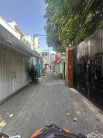 chủ muốn bán gấp, 4 tầng, 140m2, hxh vô nhà, ngay ngã ba thống nhất - nguyễn văn lượng, gò vấp