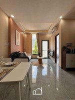 căn hộ 1pn ban công nội thất đẹp mê li ngay cầu thủ thiêm - khu dân trí cao - toà nhà hiện đại