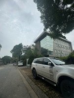 biệt thự khủng việt hưng 302m², sân vườn 200m2, 7 tầng thang máy, phù hợp làm vp