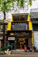 cho thuê nhà mặt phố duy tân , cầu giấy, dt 70m2x3t, mt 5m, đoạn kd đẹp nhất, thông sàn, vỉa rộng.