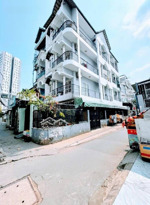 hot nhà 4 tầng hxh chính chủ ngay trung tâm q7, dt 110m2, giá 8,5 tỷ