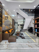 bán nhà 2 mặt tiền, 3 phòng ngủ, full nội thất, kdc gần chợ thông dụng 50m, p.tân đông hiệp, dĩ an