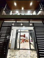 chốt nóng 6tỷ giao sổ nhà trần nhân tôn, p2, quận 10.giá:6tỷ270. dt 5mx14m. hẻm 6m. sổ sẵn