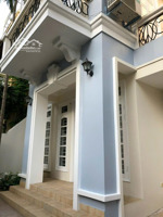 chính chủ cho thuê biệt thự ciputra 180m2 5 ngủ full nội thất 3 thoáng giá 2200