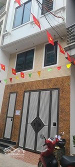 bán nhà riêng tại ngõ 92, nguyễn khánh toàn, phân lô, ô tô vào nhà, thang máy. 19,9 tỷ, 50m2,