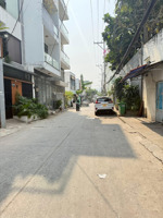 nhà mới 3 tầng gò ô môi ,ô tô ngủ trong nhà,phú thuận q7,vuông vức ,ngang đẹp 5m