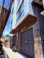 nhà 5 tầng thang máy vị trí đỉnh ngay cầu vĩnh tuy, gần aeon mall long biên.