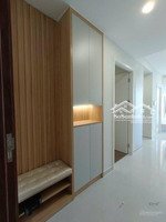 chính chủ cần cho thuê căn hộ 1pn tầng 30 tháp a dự án the emarald golf view giá 5.5tr