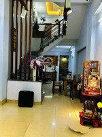 bán nhà hoàng hoa thám, bình thạnh, 47m2, 4 tầng, hẻm xe hơi, 9.x tỷ.