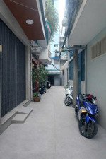 cạnh mặt tiền tt q10 lê hồng phong 40m 4 tầng 5pn 7 tỷ hơn