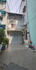 bán nhà riêng tại lê quang định, 2,5 tỷ, 12 m2, 2pn, 2wc, hẻm 3 gác sạch thoáng, giá siêu hời