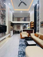 bán gấp nhà 4 tầng ngang hơn 4m. gần ngay emart phan huy ích. giá 5 tỷ 790