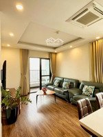 [giá tốt nhất] tôi cho thuê căn 2 ngủ, diện tích 70m, tầng đẹp thoáng giá 14 triệu tại golden palm