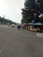 bạn lô đất góc d27 sát công ty đường đẹp nhất khu gần phường bình dương mới