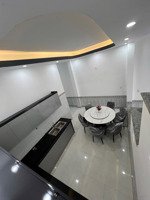 bán nhà 2 tầng dt 150m² full nội thất gần chợ miếu bông