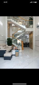 nhà xây mới 100% sổ hồng.
diện tích (4.1x13,57m) 55.6m2. kết cấu 1 trệt 1 lửng 3 lầu + 1 tu