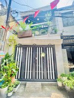 bán nhà 44m2 sát trường đh marketing q7 giá 5,5 tỷ