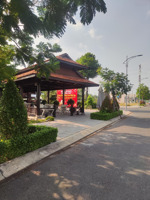 ngộp bán lô đất thổ cư nguyễn hữu trí 100m2. trả trước 1.1 tỷ công chứng ngay. lh: oanh