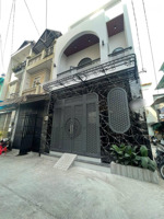 chủ thiện chí bán nhà mới góc 2 mặt hẻm tân hoà đông. dt: 5.3x12.2m trệt 1 lầu. có phòng ngủ trệt.