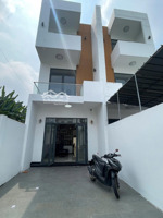 bán nhà phú mỹ thủ dầu một bình dương diện tích: 4,5 x 25m (đã hoàn công)
