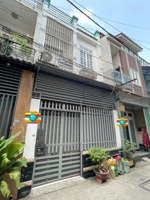 nhà 2 tầng ngay hiệp thành 35, nhỉnh 4đồng , vào ở ngay