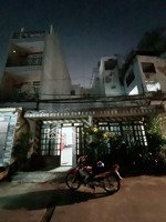 143m nguyễn ảnh thủ ngang 8m giá tốt