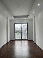 bán nhà riêng 35m2, 9,5 tỷ tại thái thịnh, đống đa, hà nội, thang máy, gần phố , gần oto