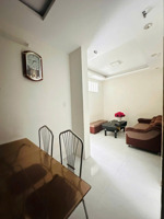 chung cư 10a trần nhật duật, q1: 70m2, 11tr5/tháng, full nt, 2pn rộng.